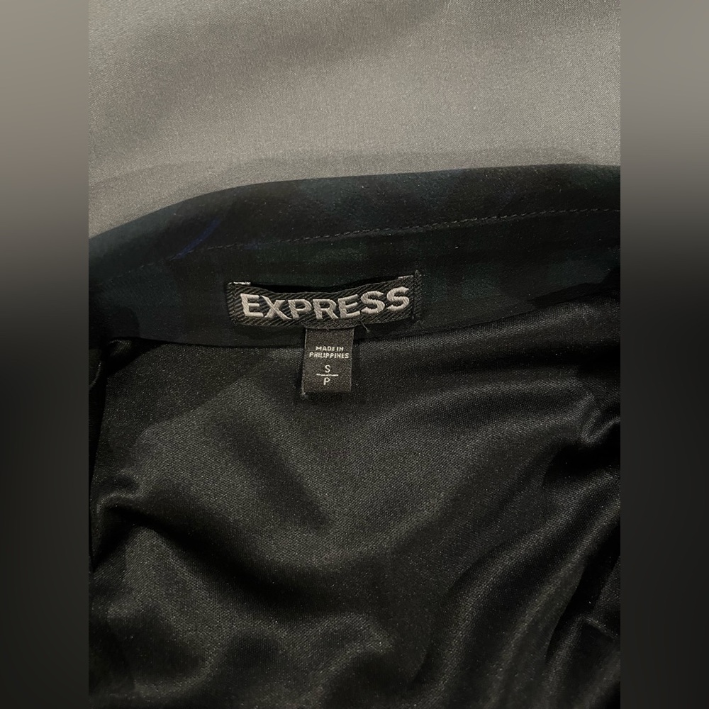 Express Dress - Picture 5 of 5